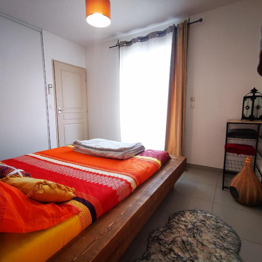 Cool Mediterranean Life 8 People Jacuzzi Barbecue Gametrampoline 2 Parking Villa Безие Екстериор снимка