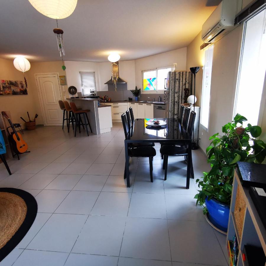 Cool Mediterranean Life 8 People Jacuzzi Barbecue Gametrampoline 2 Parking Villa Безие Екстериор снимка